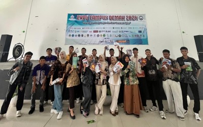Di Sela Kesibukan PKL, Siswa SMKN 2 Demak Tetap Antusias Cari Peluang Kuliah dan Karier di Expo Campus Demak 2026